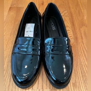 YOURS Brand black patent loafers